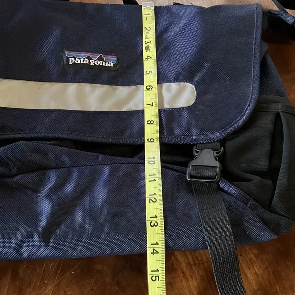 Patagonia Laptop/Messenger Bag - Picture 15 of 16
